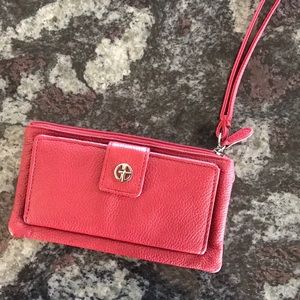 Giani Bernini Wristlet